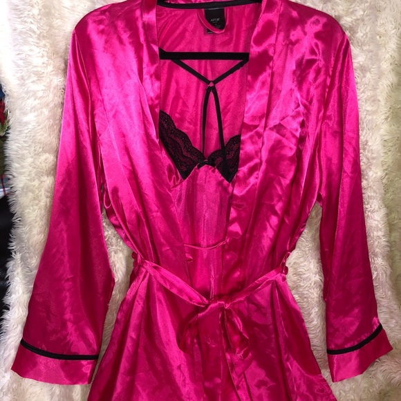 Silky Slip Dress & Robe Set - Picture 8 of 11